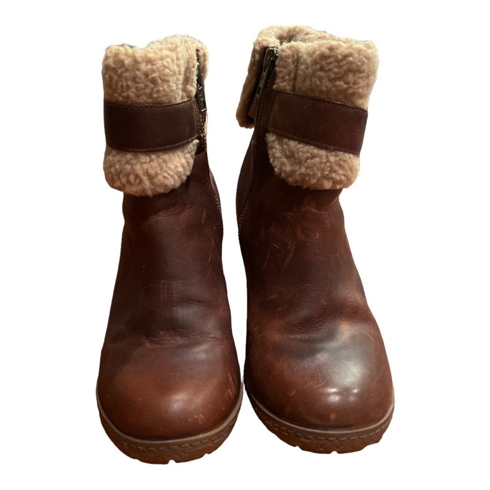 Pre-loved Timberland Booties Size 7.5 - Picture 2 of 4